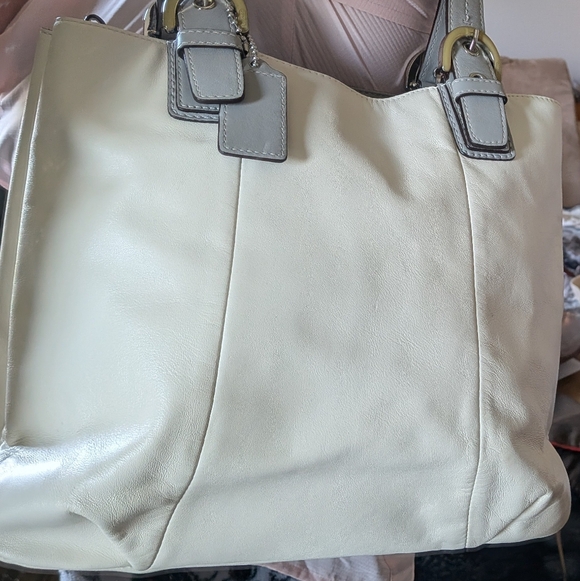 Coach Soho N/S  Oyster&Heather Grey Silver Buckles & Yellow Enamel Big Tote - Picture 9 of 9